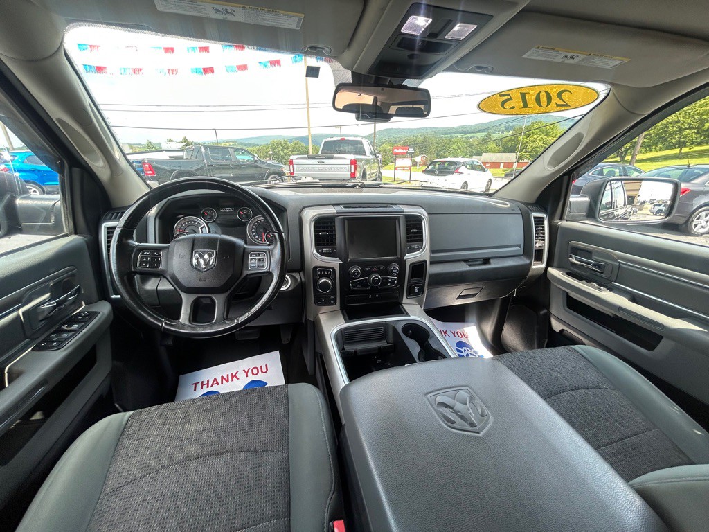 2015 RAM 1500 Image 16