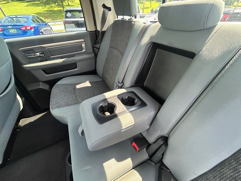 2015 RAM 1500 Image 17