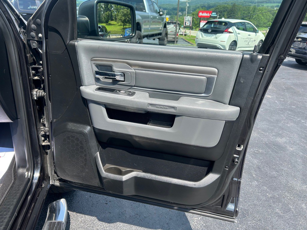 2015 RAM 1500 Image 26