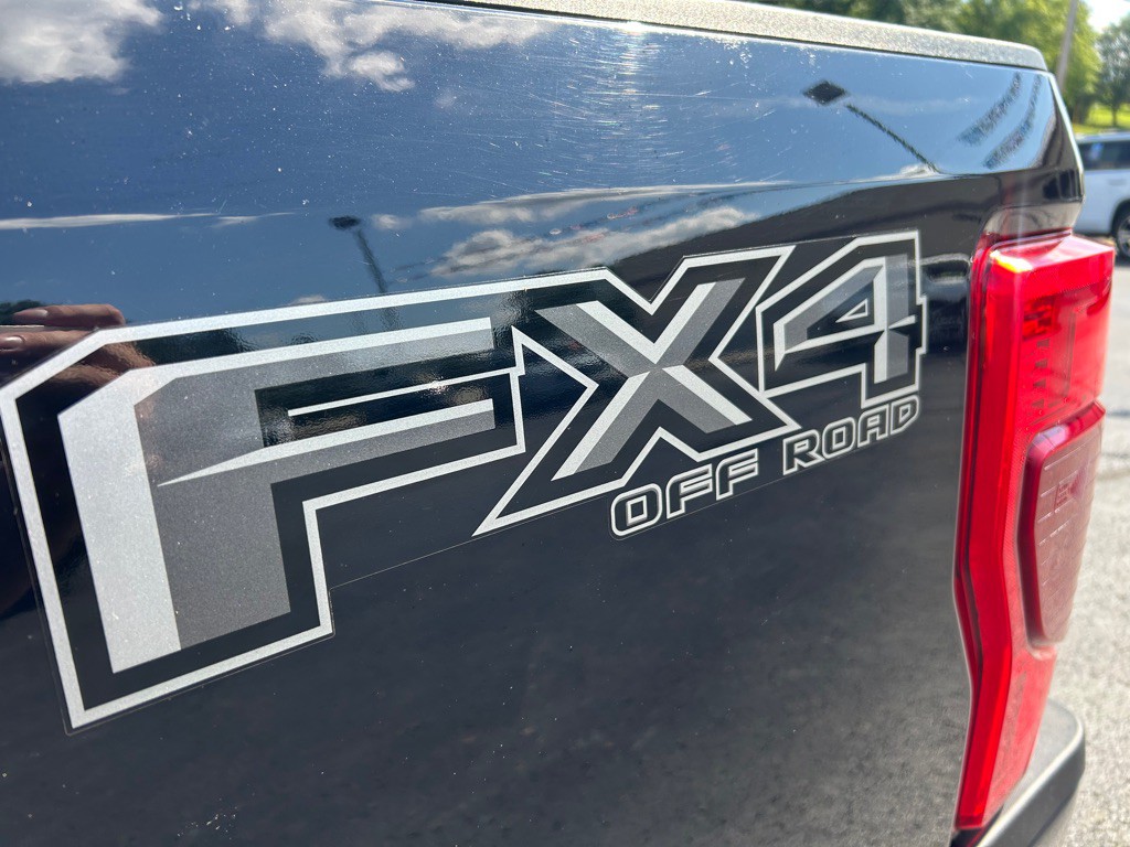 2021 Ford F-350 Image 13