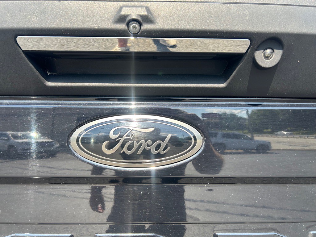 2021 Ford F-350 Image 15