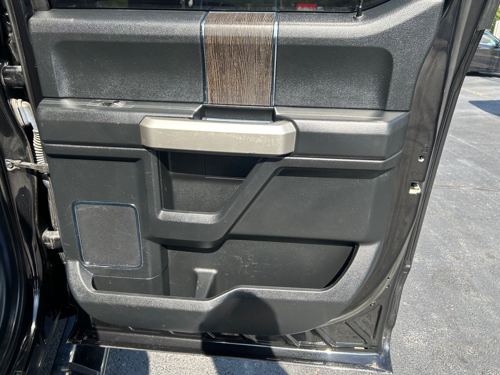 2021 Ford F-350 Image 30