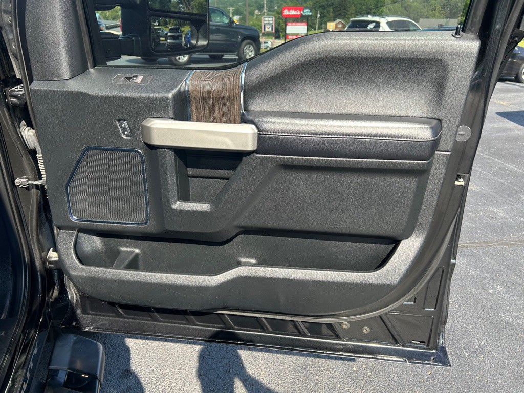 2021 Ford F-350 Image 37