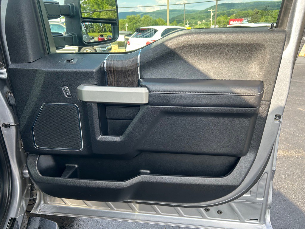 2021 Ford F-350 Image 36