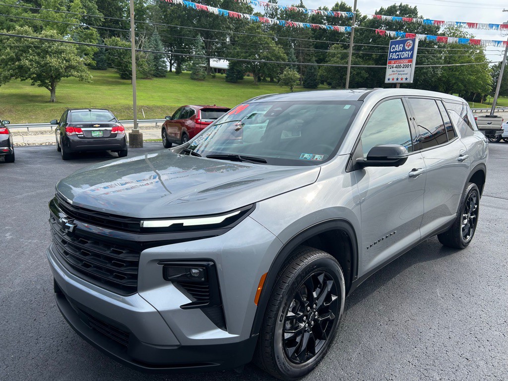 2024 Chevrolet Traverse Image 1