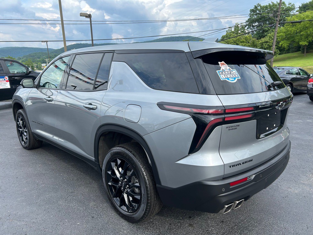 2024 Chevrolet Traverse Image 7