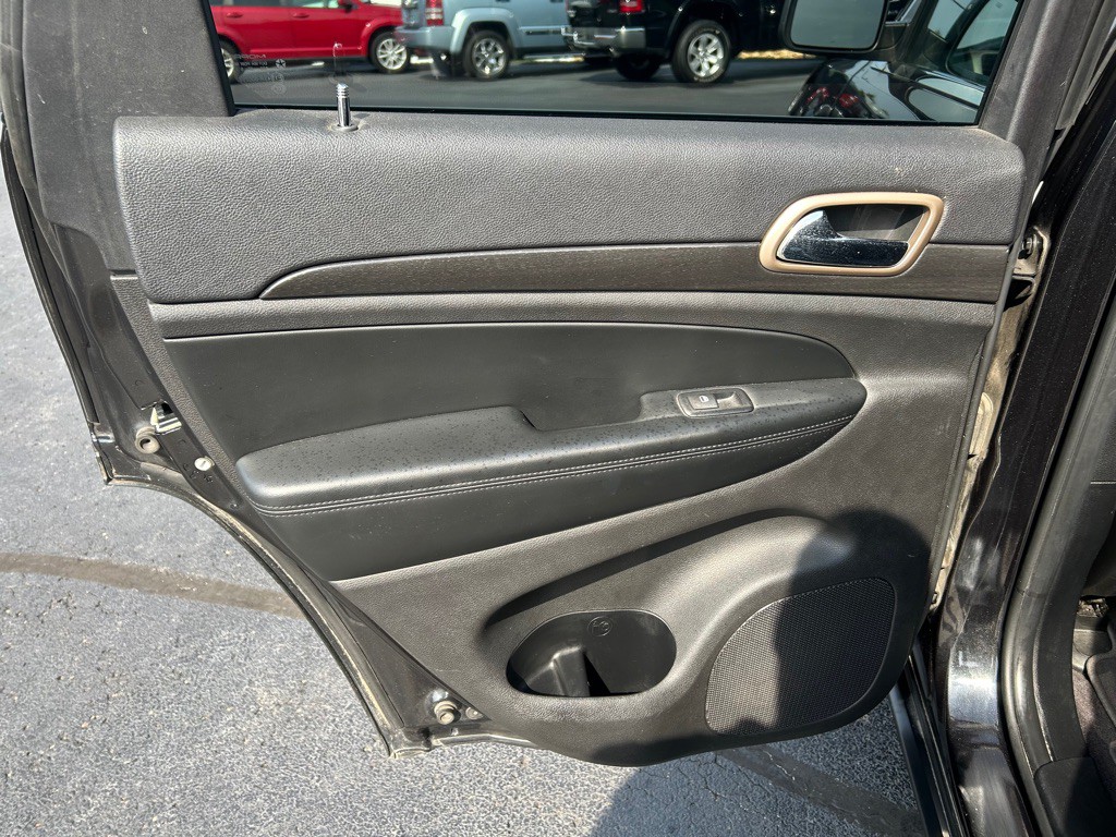 2015 Jeep Grand Cherokee Image 16