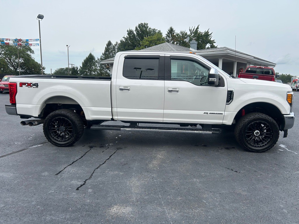 2017 Ford F-350 Image 4