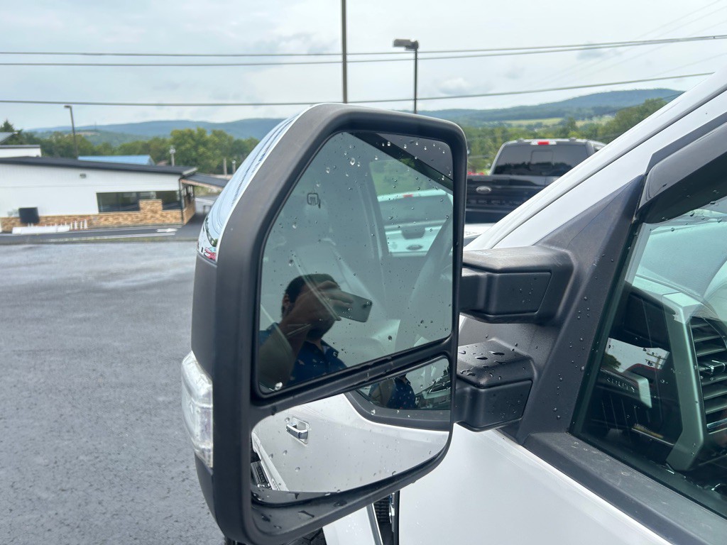 2017 Ford F-350 Image 12