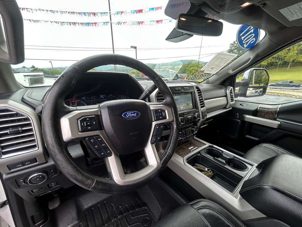 2017 Ford F-350 Image 18