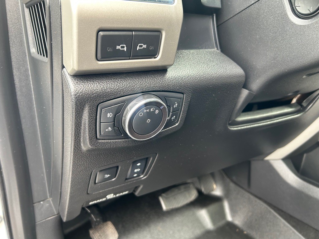 2017 Ford F-350 Image 38