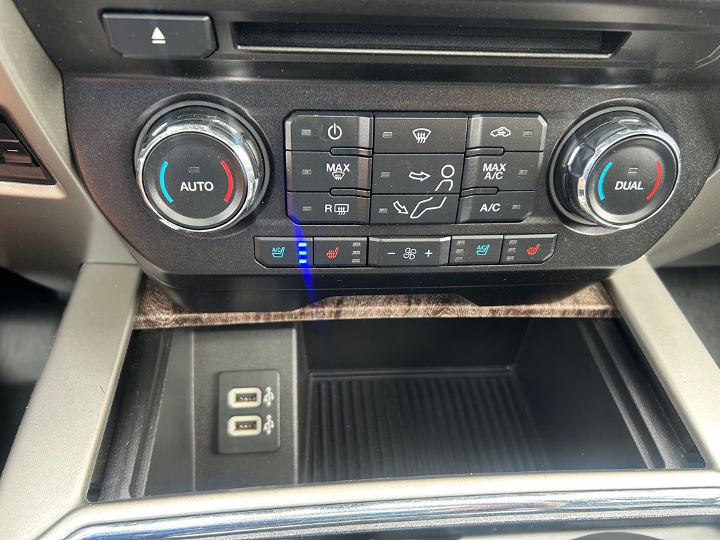 2017 Ford F-350 Image 52
