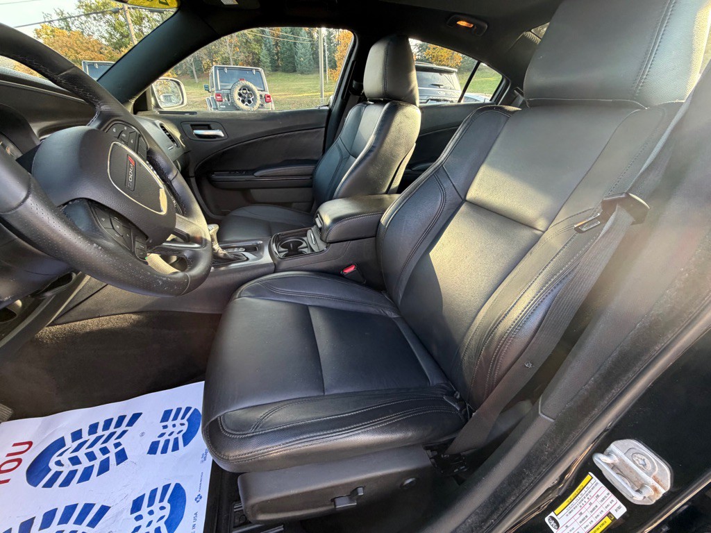 2018 Dodge Charger Image 12