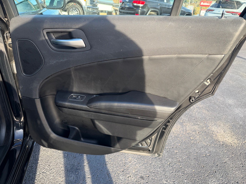 2018 Dodge Charger Image 25