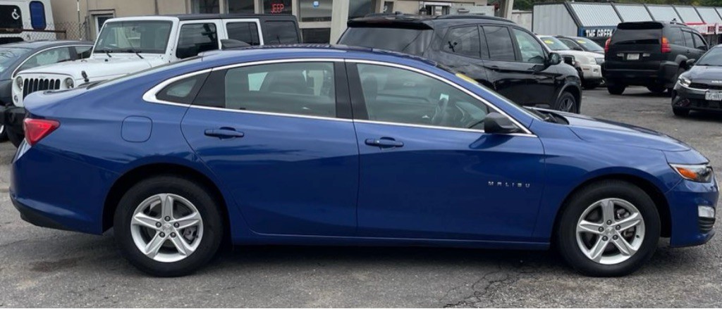 2023 Chevrolet Malibu Image 4