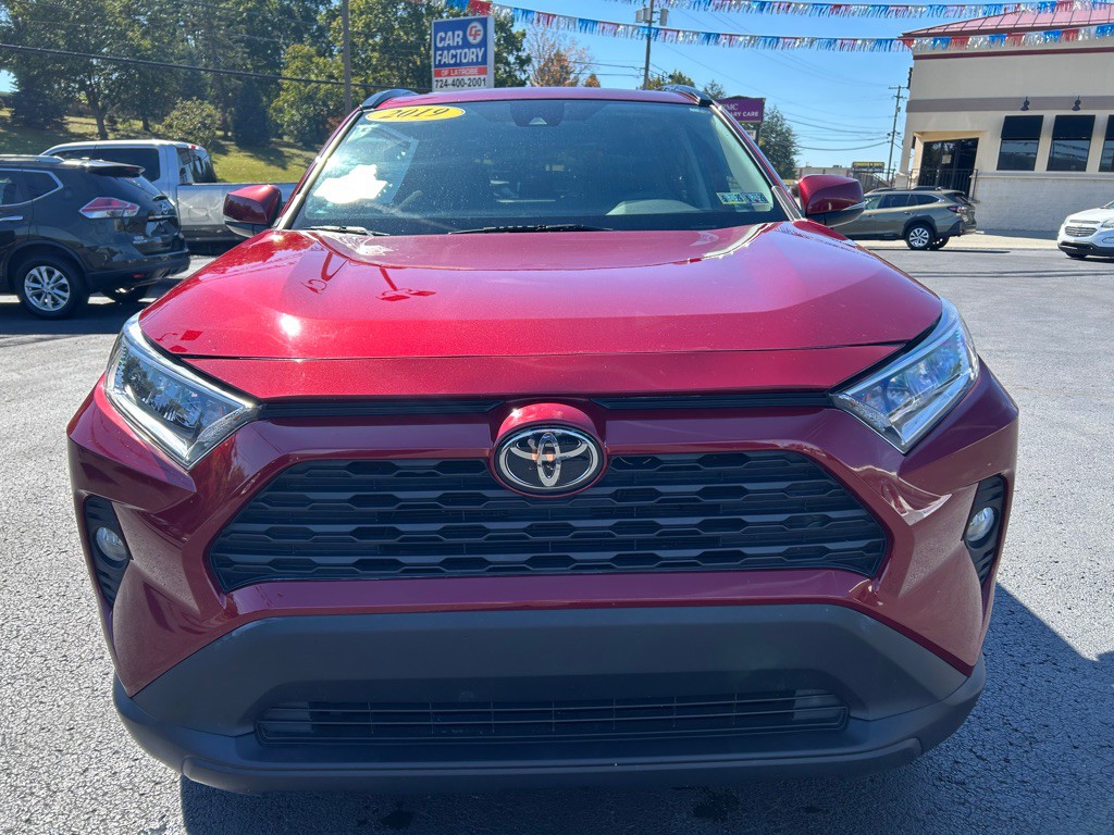 2019 Toyota Rav4 Image 2