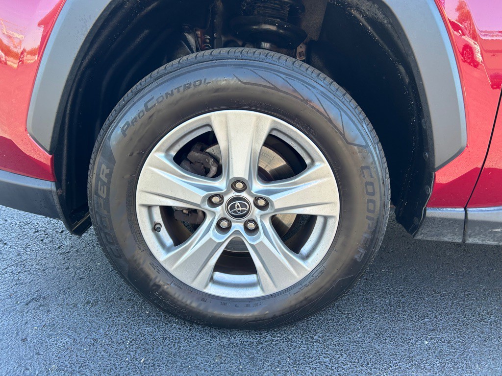 2019 Toyota Rav4 Image 9