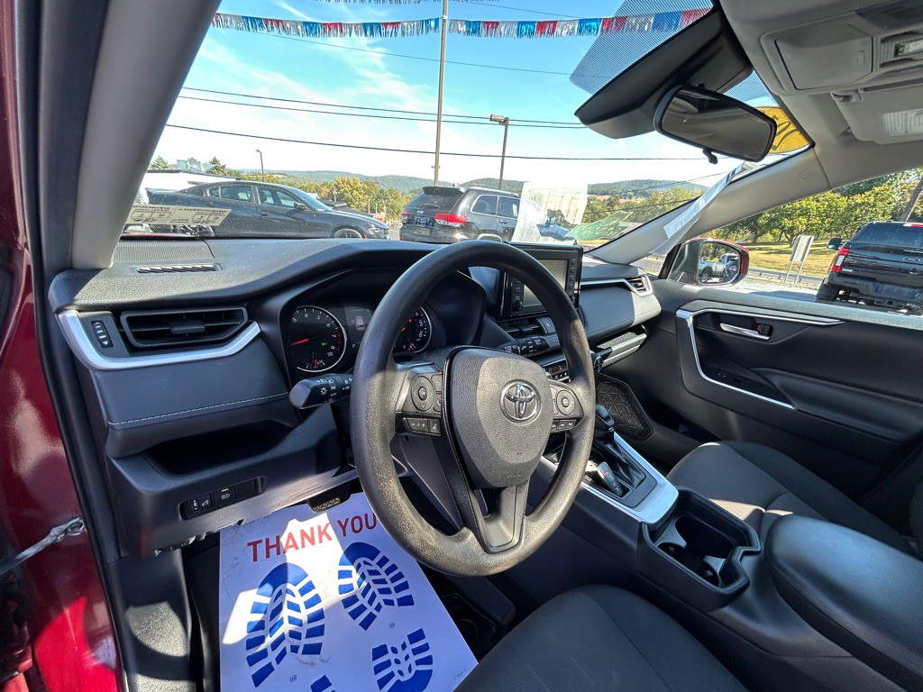 2019 Toyota Rav4 Image 11