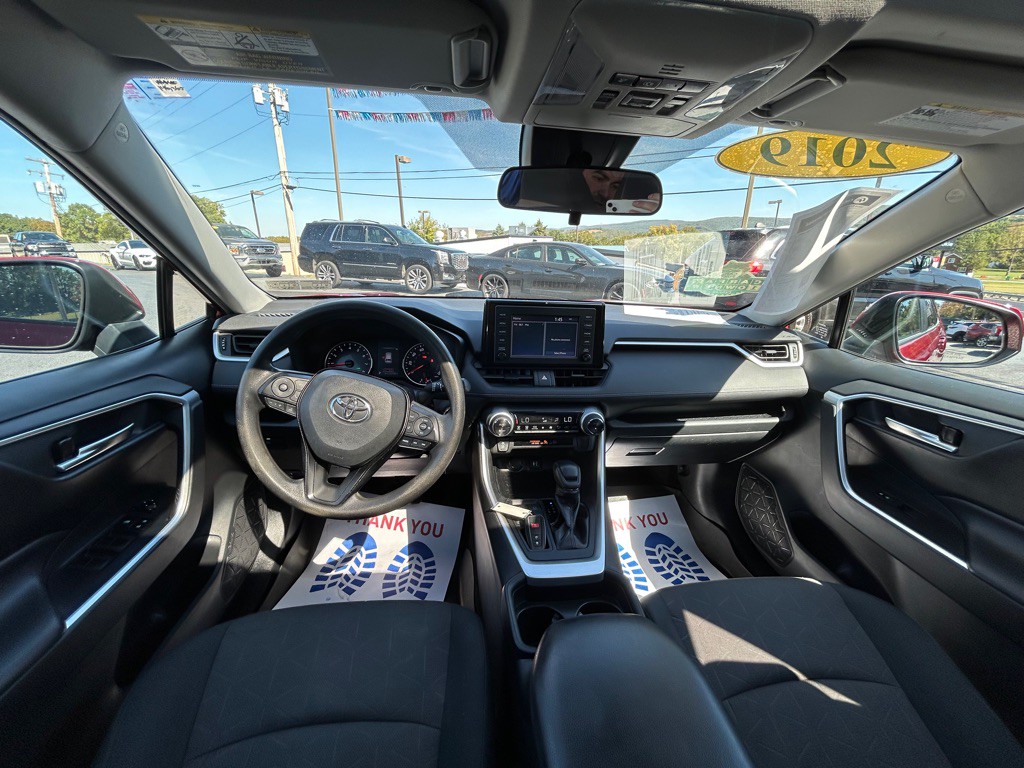 2019 Toyota Rav4 Image 19