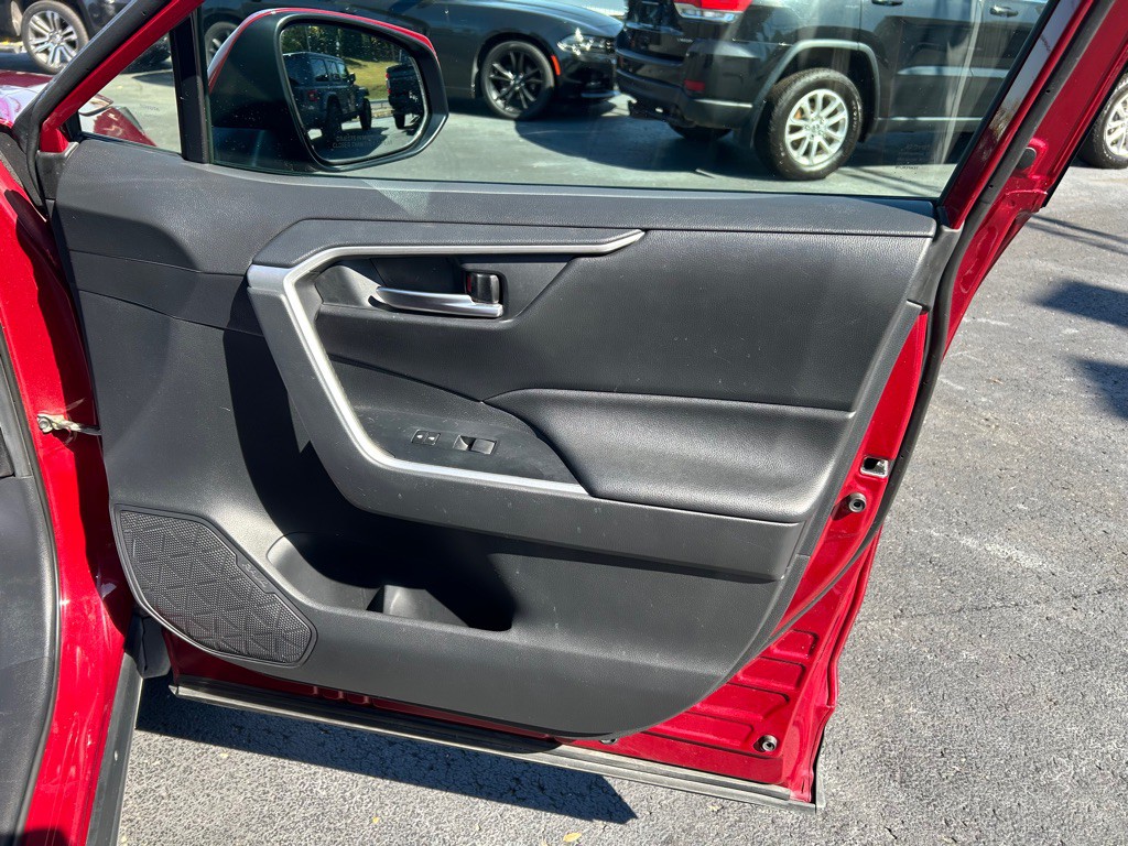 2019 Toyota Rav4 Image 28