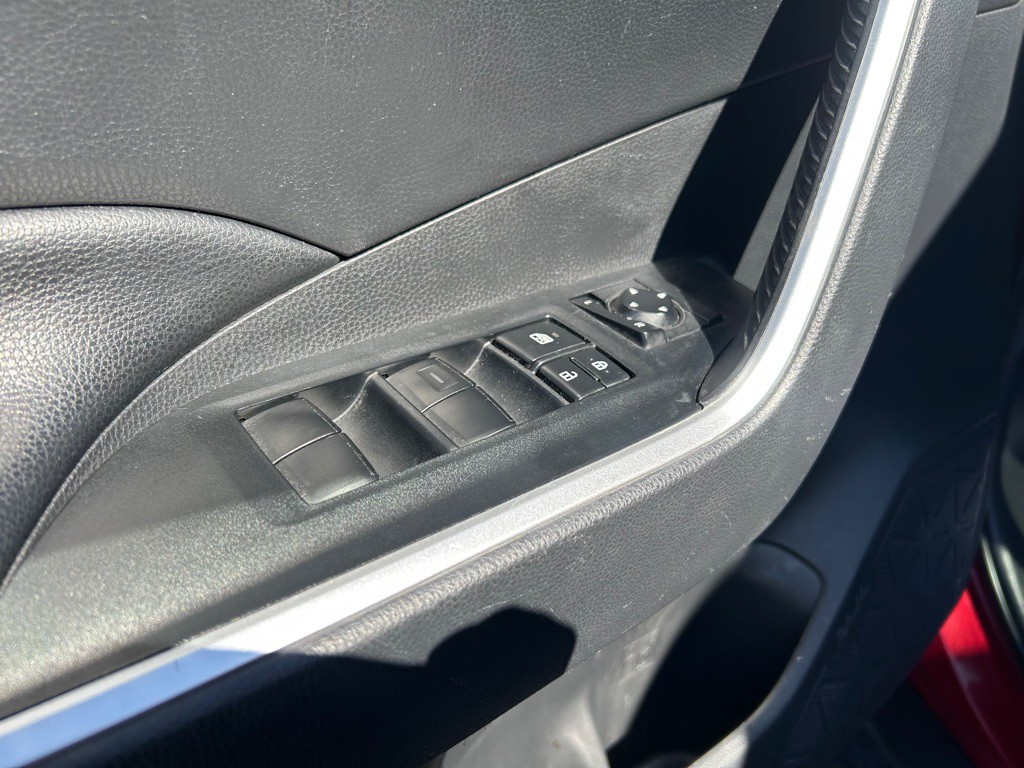 2019 Toyota Rav4 Image 32