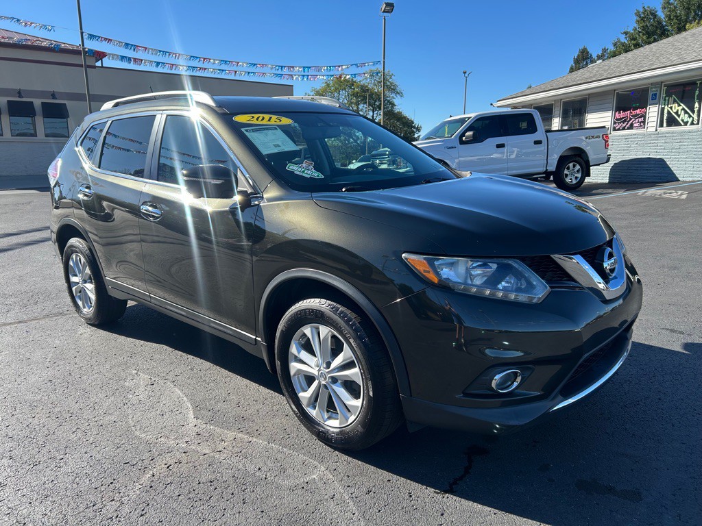 2015 Nissan Rogue Image 3