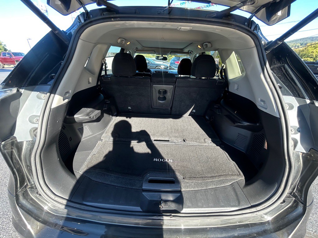 2015 Nissan Rogue Image 16