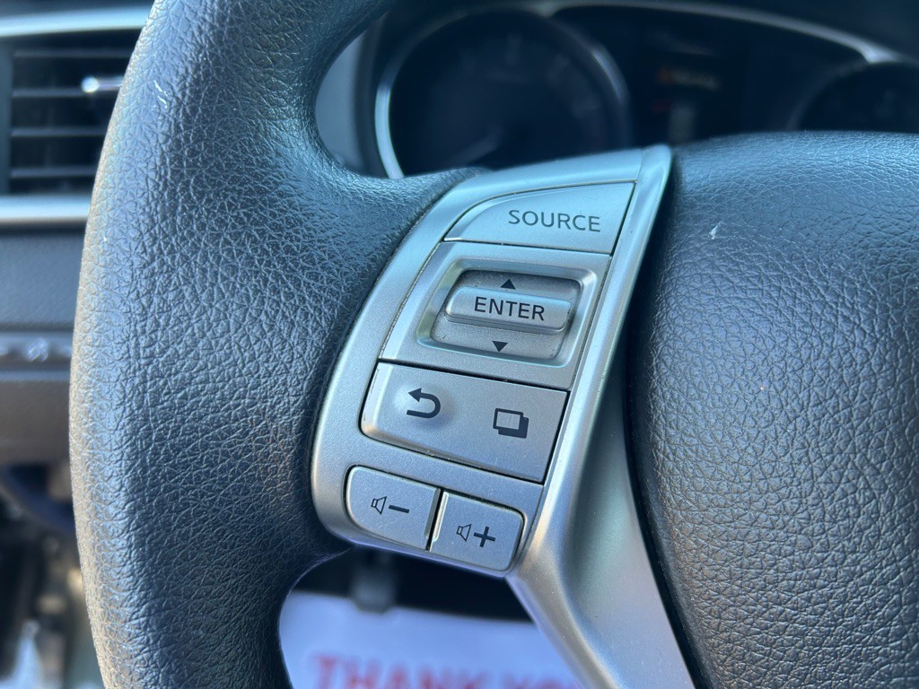 2015 Nissan Rogue Image 27