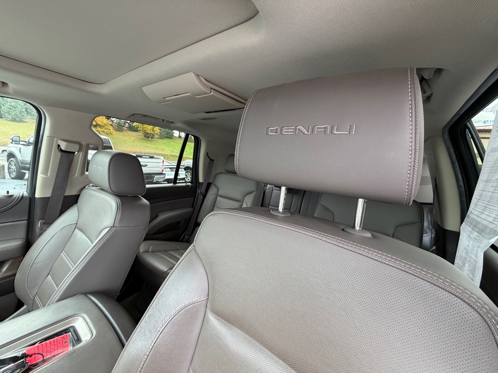 2018 GMC Yukon Image 10