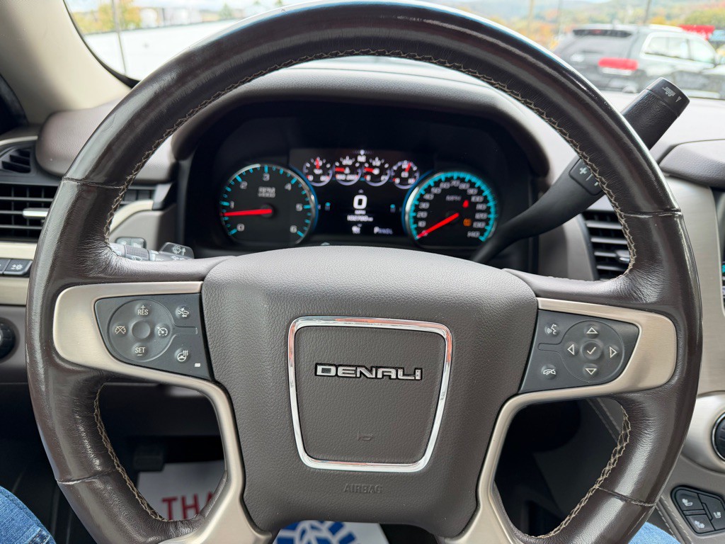 2018 GMC Yukon Image 38