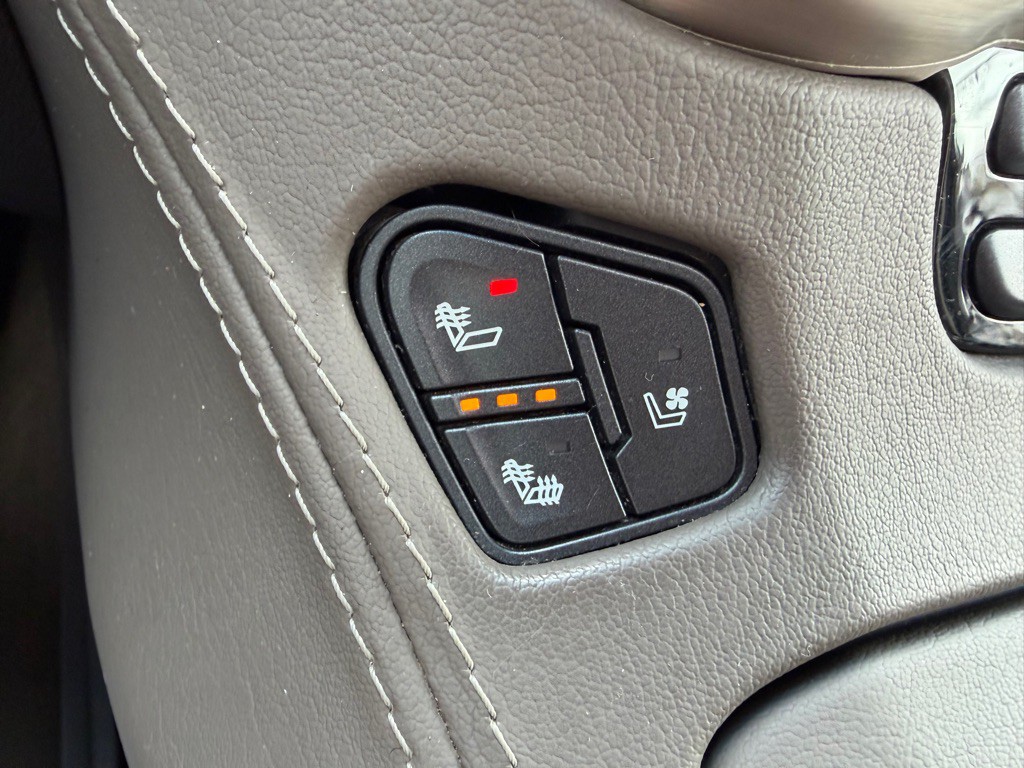 2018 GMC Yukon Image 50