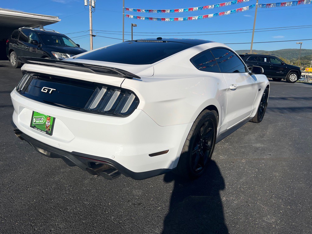 2020 Ford Mustang Image 8