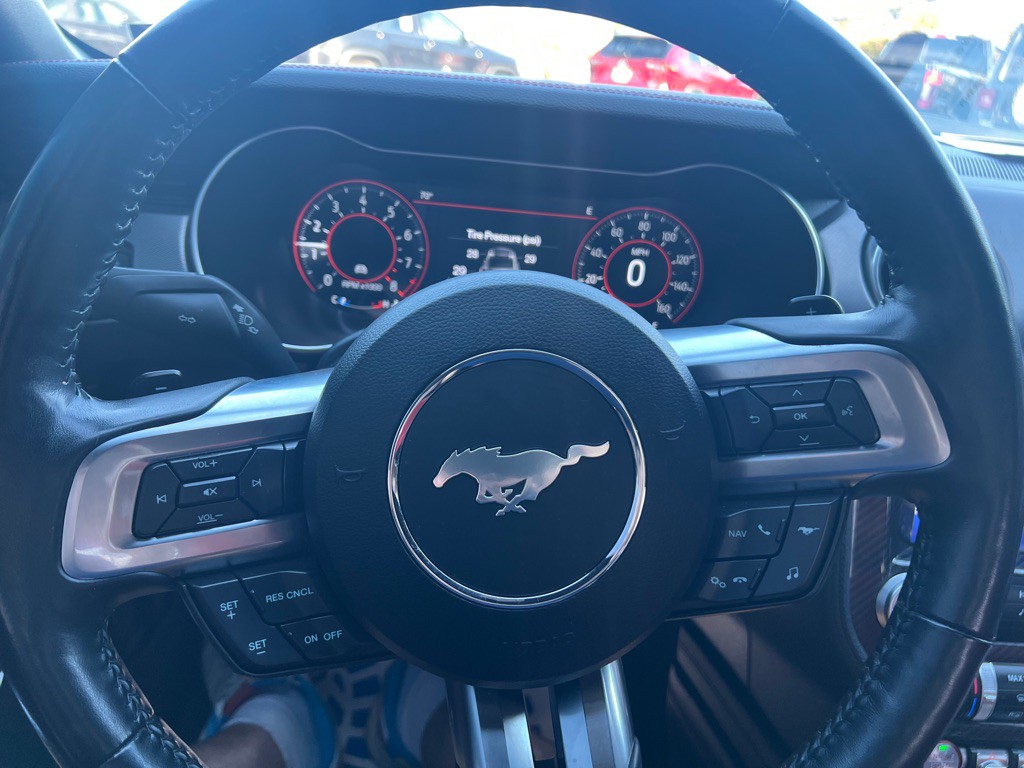 2020 Ford Mustang Image 24