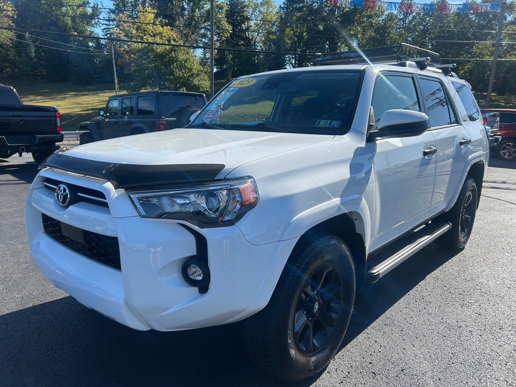 2023 Toyota 4Runner Image 1