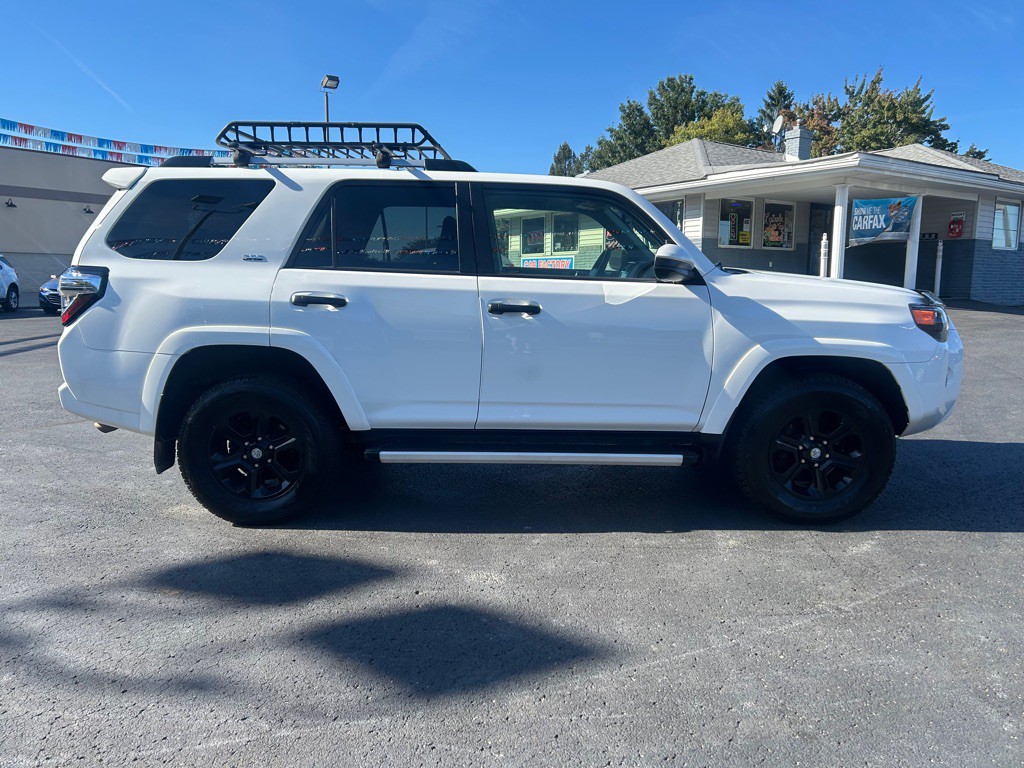 2023 Toyota 4Runner Image 4