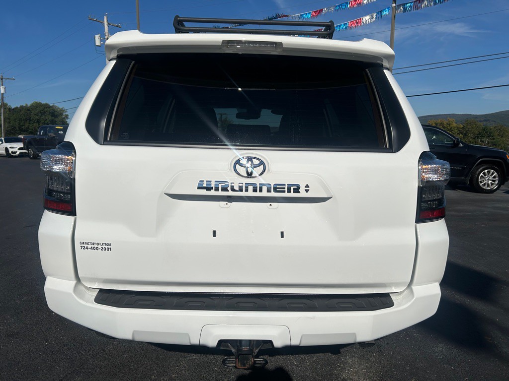 2023 Toyota 4Runner Image 6