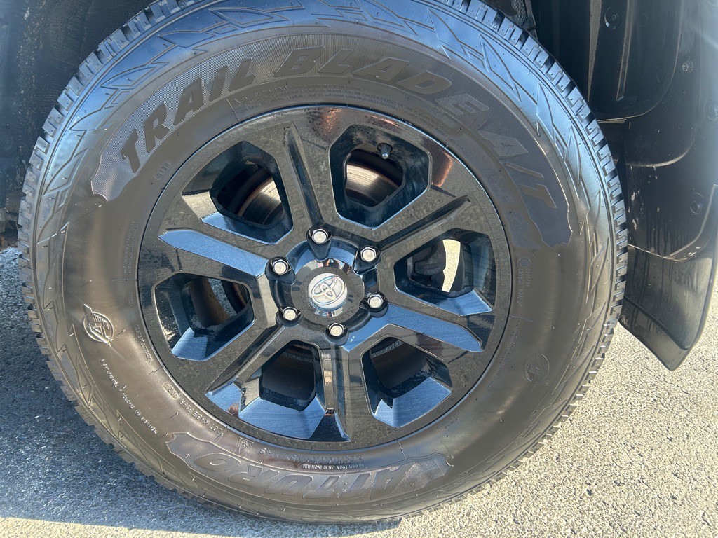 2023 Toyota 4Runner Image 9