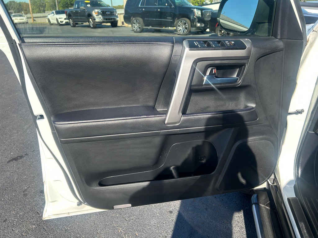 2023 Toyota 4Runner Image 15