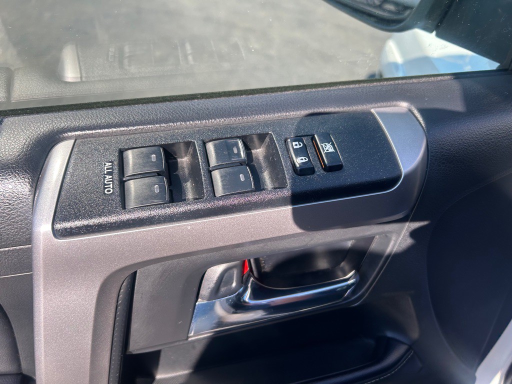 2023 Toyota 4Runner Image 38