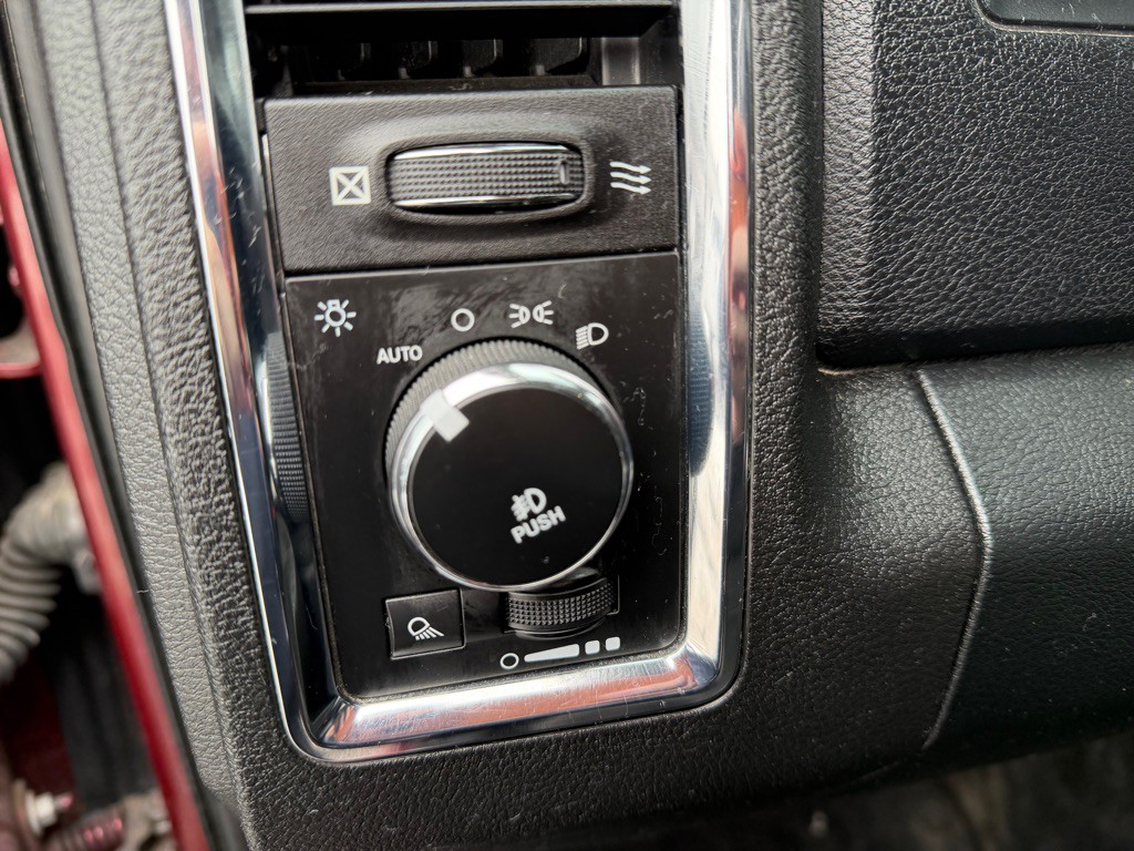 2016 RAM 2500 Image 27