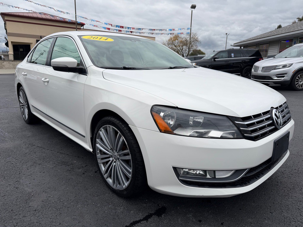 2014 Volkswagen Passat Image 3