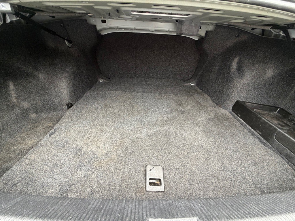 2014 Volkswagen Passat Image 19
