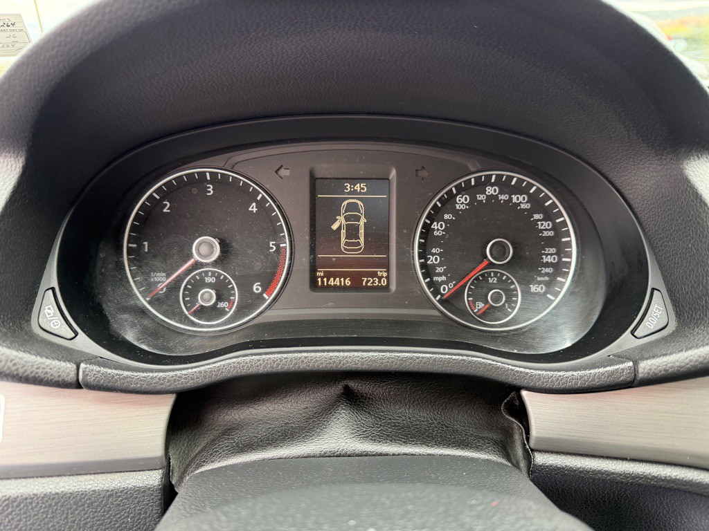 2014 Volkswagen Passat Image 31