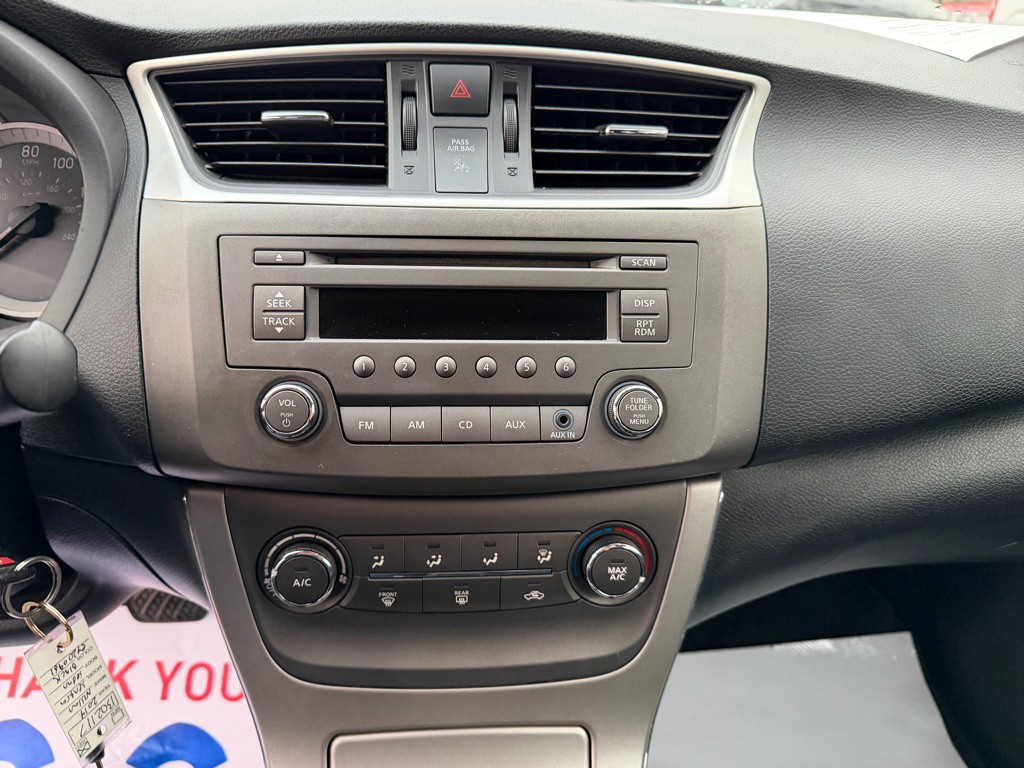 2014 Nissan Sentra Image 28