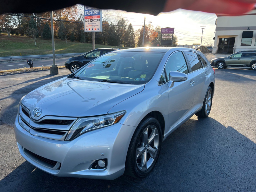 2014 Toyota Venza Image 2