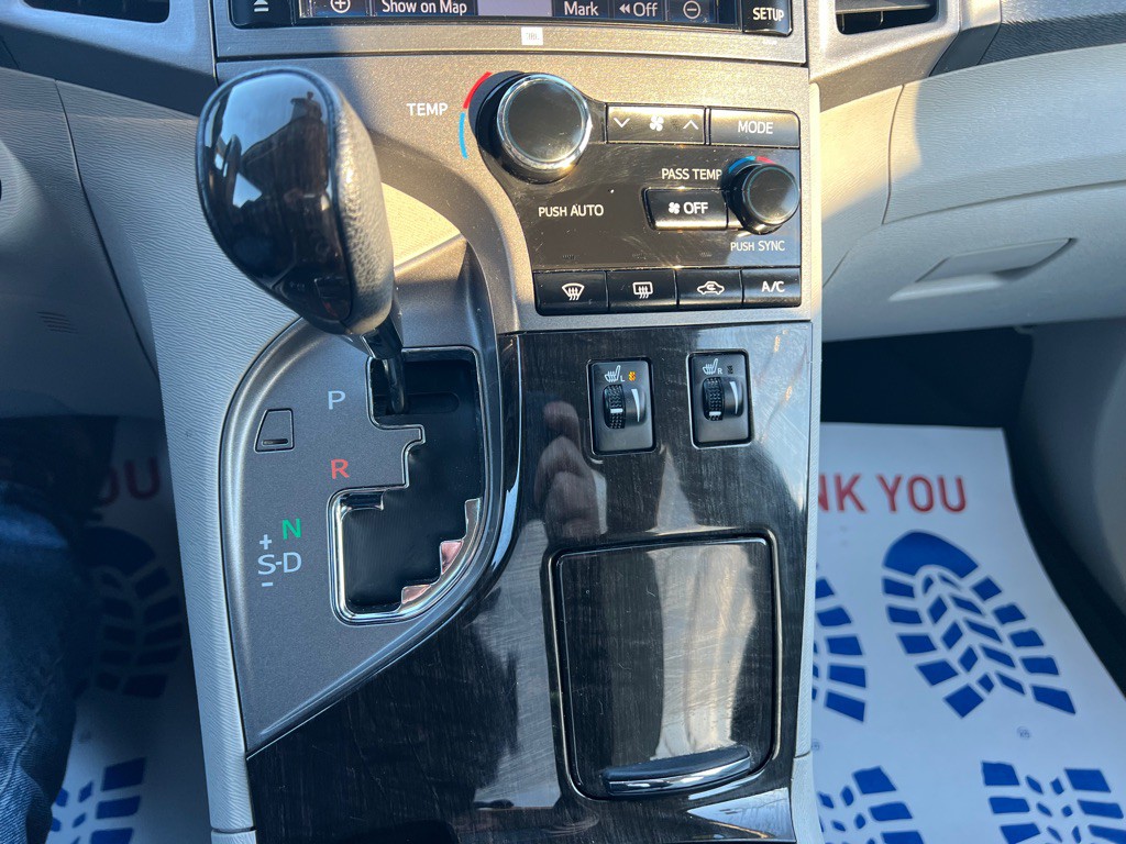 2014 Toyota Venza Image 22