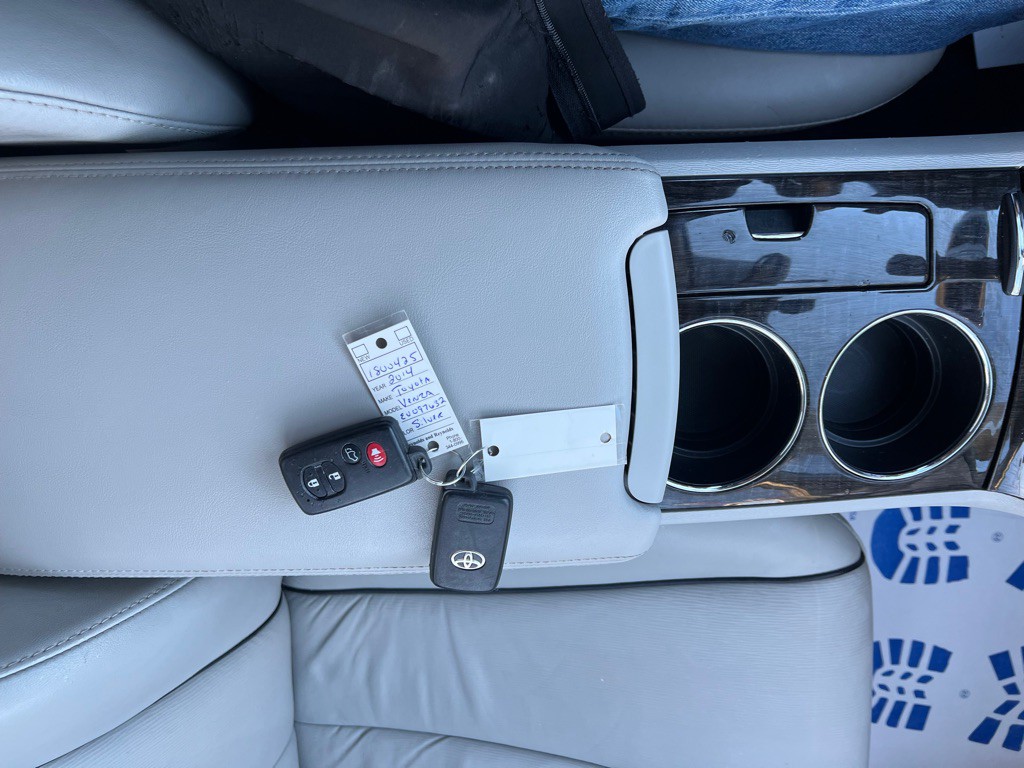 2014 Toyota Venza Image 23