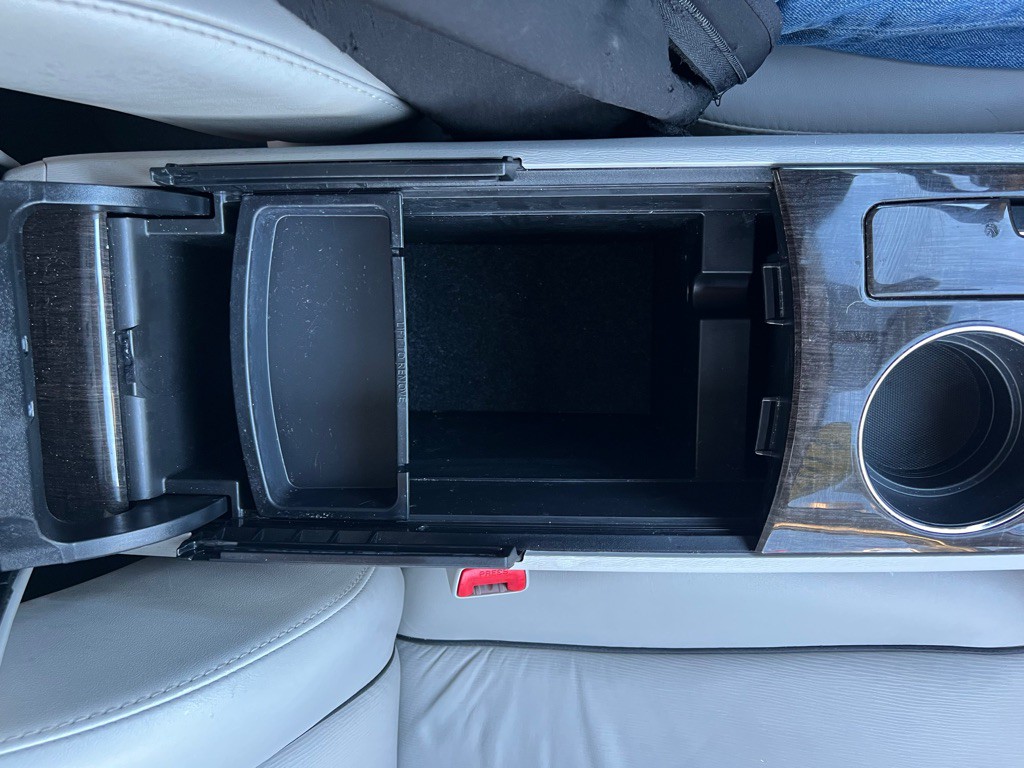 2014 Toyota Venza Image 24