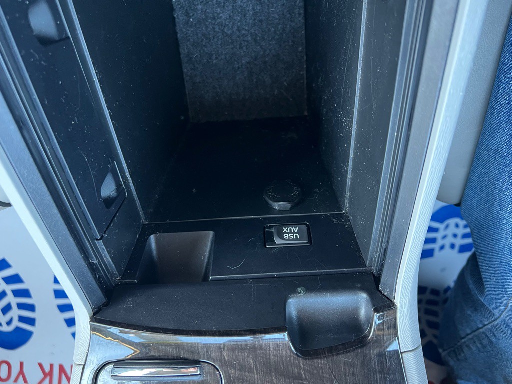 2014 Toyota Venza Image 25