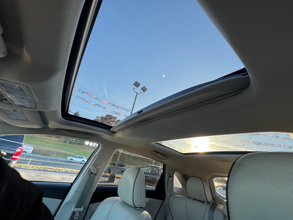 2014 Toyota Venza Image 28